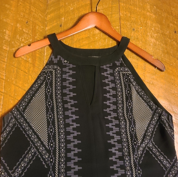 Sanctuary sleeveless v neck chic and sexy dress Sm - Picture 4 of 8